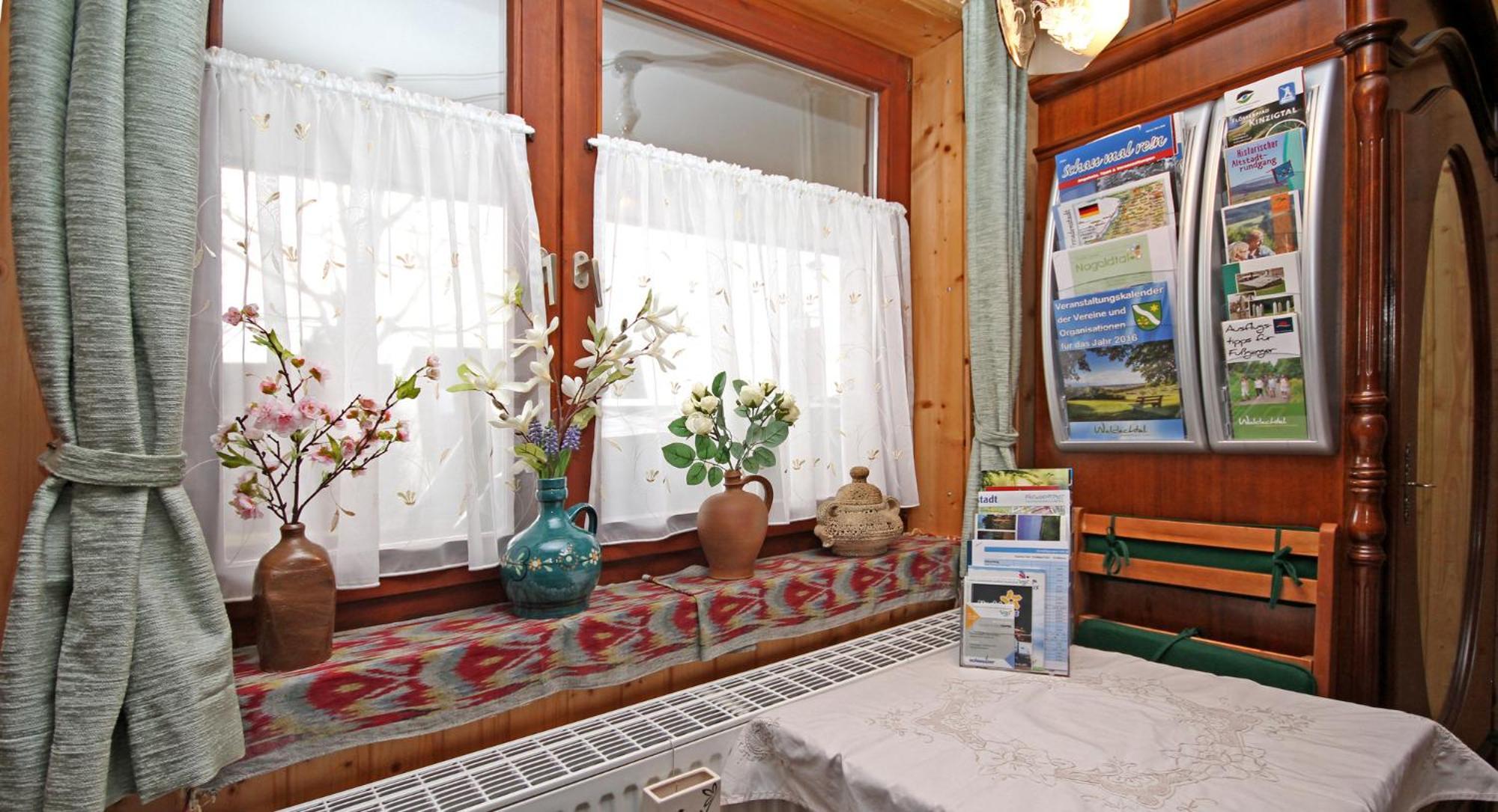 Apartment-Pension Im Eichenweg Waldachtal Buitenkant foto